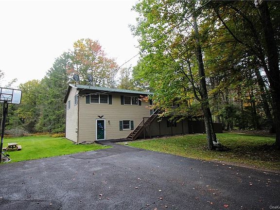 2nd image of 135 Lucky Lake Dr