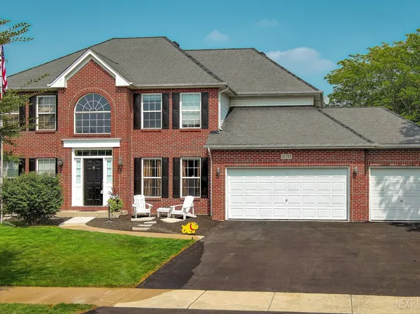 870 Napa Ln, Aurora, IL 60502