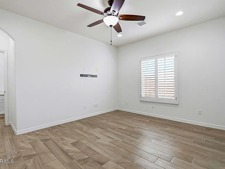 13106 Kington Ave — Photo 22