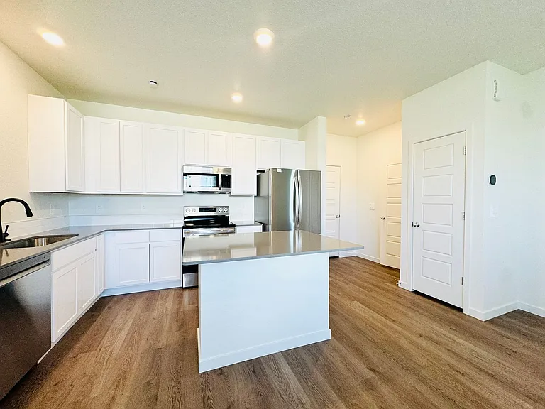 478 Condor Way — Photo 4