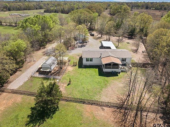 2nd image of 535 NE County Rd #2060