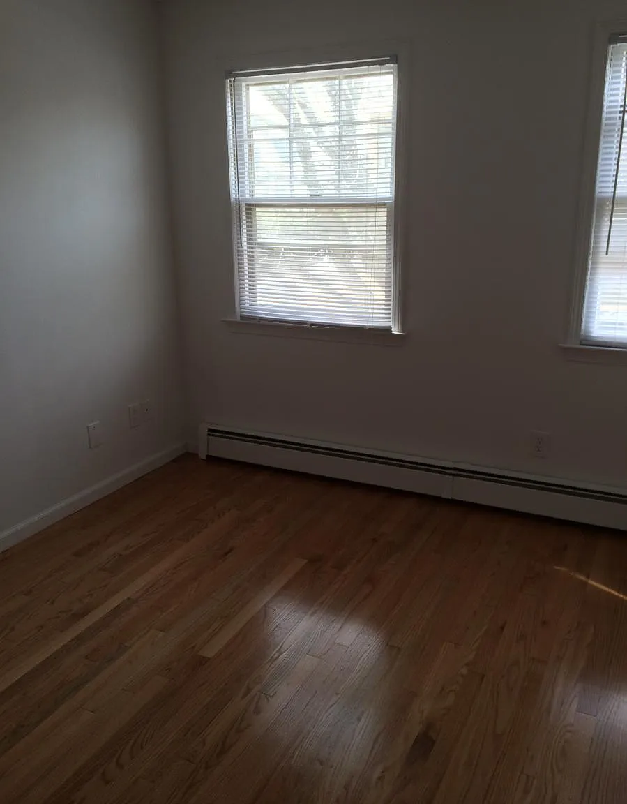 1 bed, 650 sqft, $1,600 — Photo 3