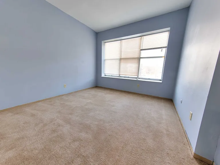 5529 Pershing Ave — Photo 6