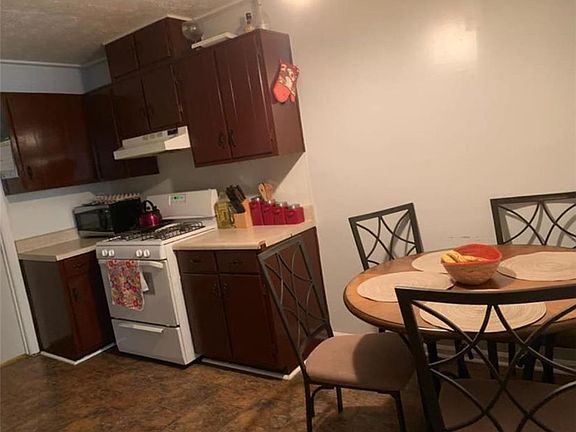 5th image of 66 Ezzard St