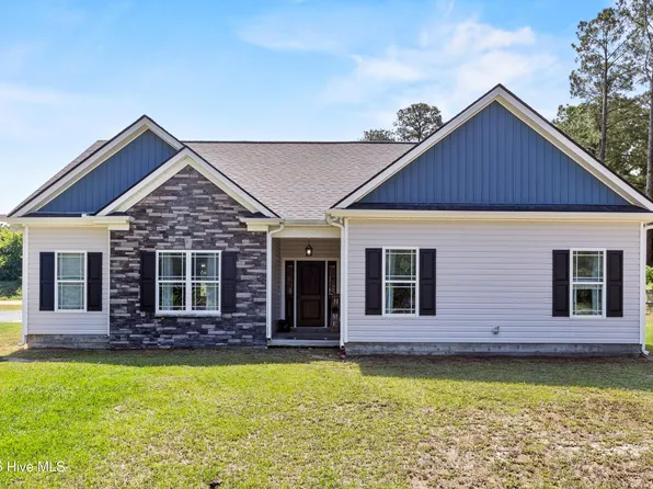 4201 Needmore Road, Turkey, NC 28393