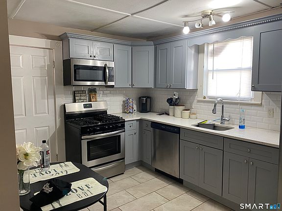 5th image of 47 Wilson Avenue
