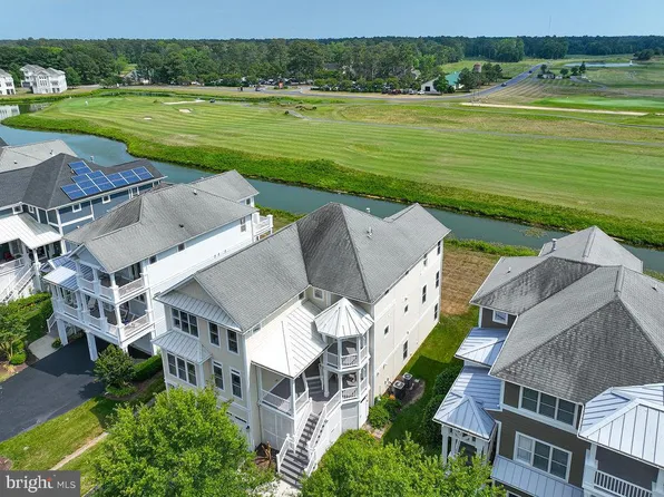 11436 Maid At Arms Ln, Berlin, MD 21811