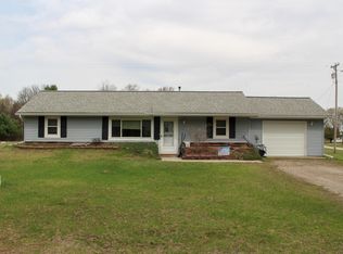 9711 E River Rd, Mount Pleasant, MI 48858