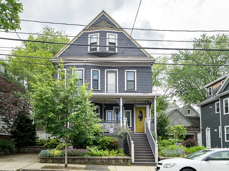34 Ware St #2 — Photo 1
