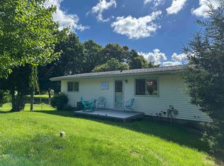 200 Nevada St, Savanna, IL 61074