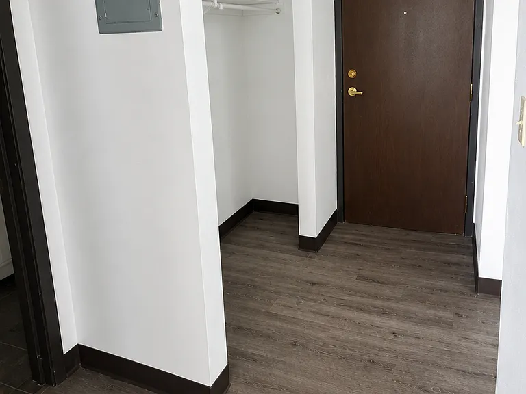 Whispering Pines Apartments — Photo 15