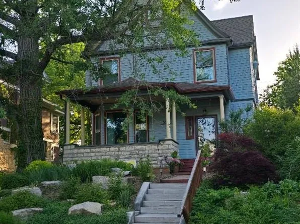3620 Bell St, Kansas City, MO 64111