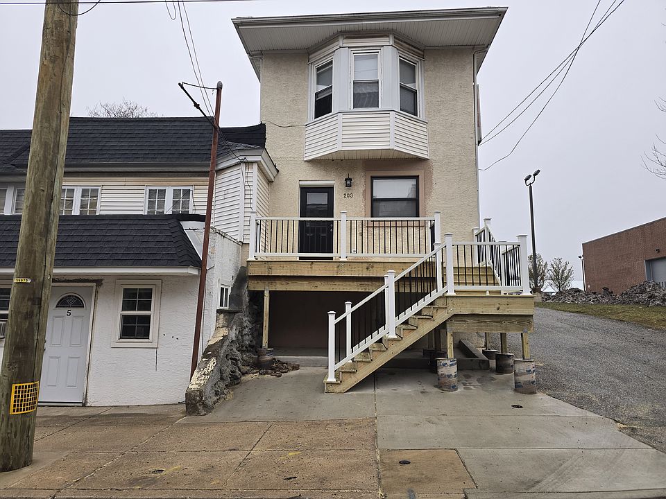 1st image of 203 W Forrest Ave #6