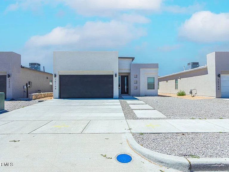 15168 Composition Ave — Photo 2