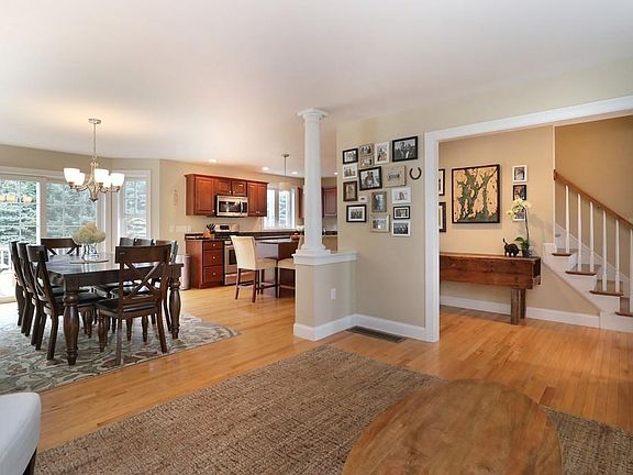 5th image of 70 Longview Dr