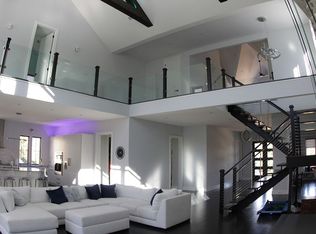 1237 Blue Sky Ln, Charleston, SC 29492