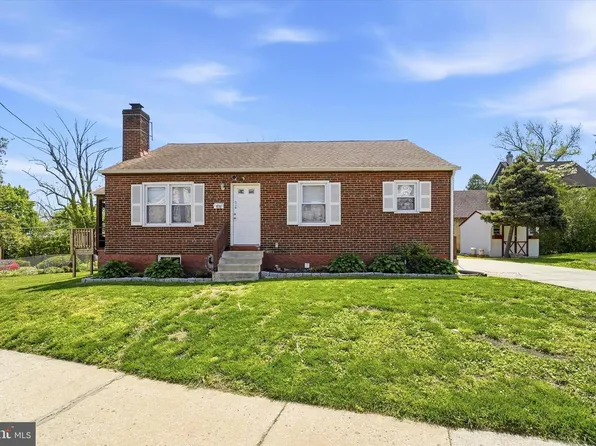 711 Poplar St, Sharon Hill, PA 19079