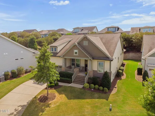 141 Sweet Vista Ln, Holly Springs, NC 27540