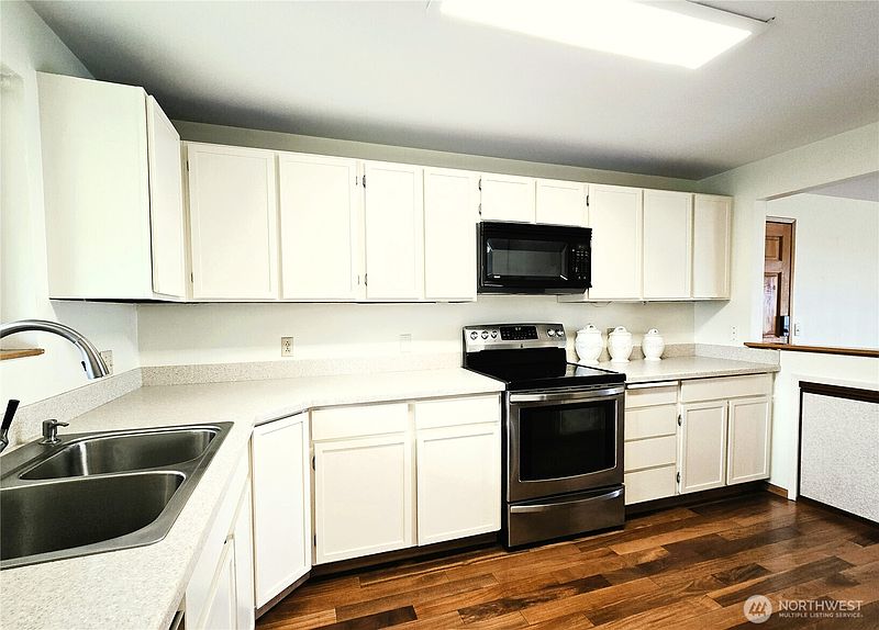 5th image of 1301 S 3rd Avenue #2B
