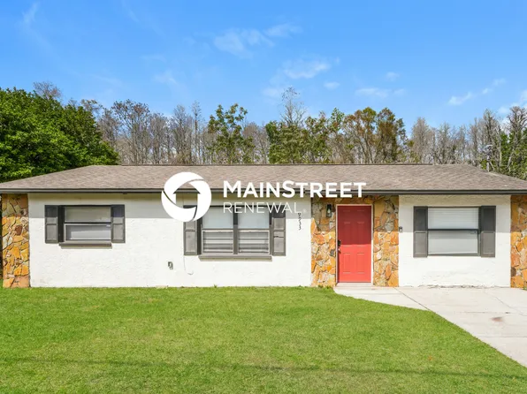 9933 Lake Dr, New Port Richey, FL 34654