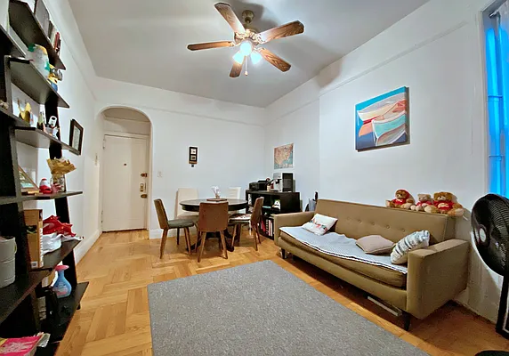 Rented by Douglas Elliman | media 33