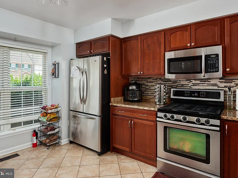 7970 Heather Mist Dr — Photo 6