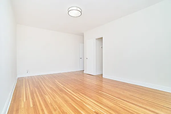 Rented by Living New York | media 7