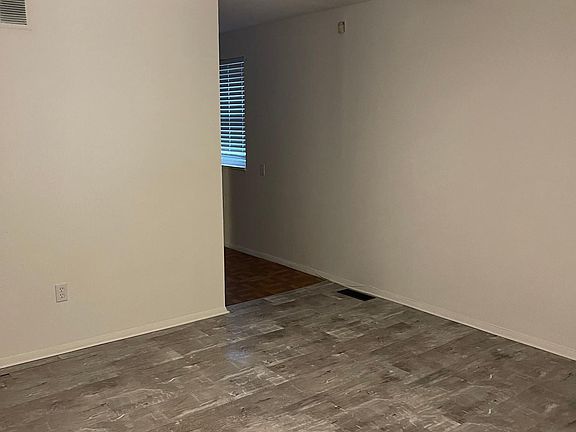 2nd image of 3924 Casper Ave