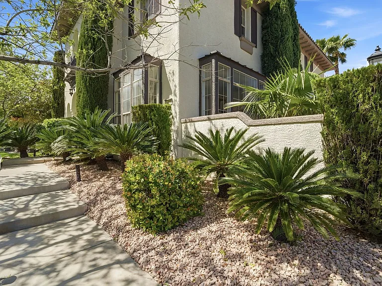 1409 Chambolle Ct — Photo 7