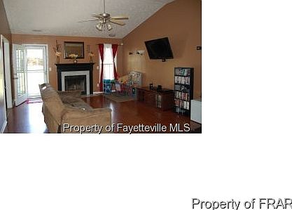 2nd image of 1527 Clan Campbell Dr