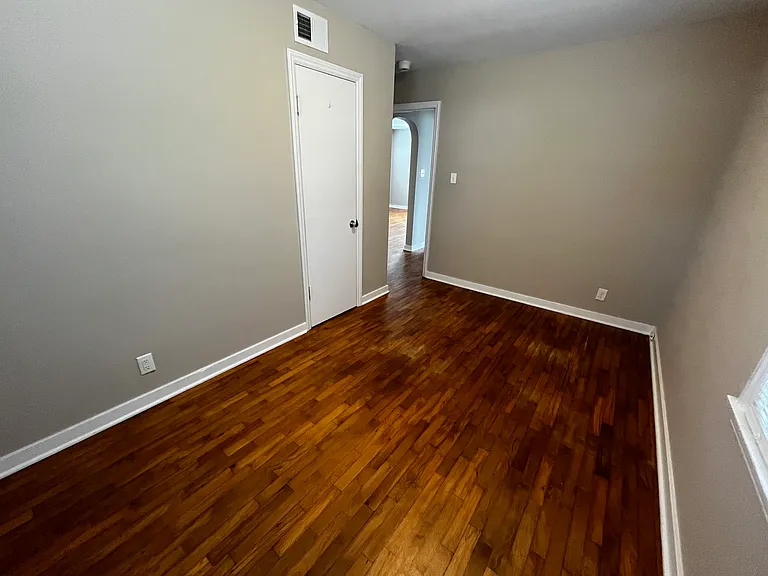 418 W Lakewood Blvd — Photo 8