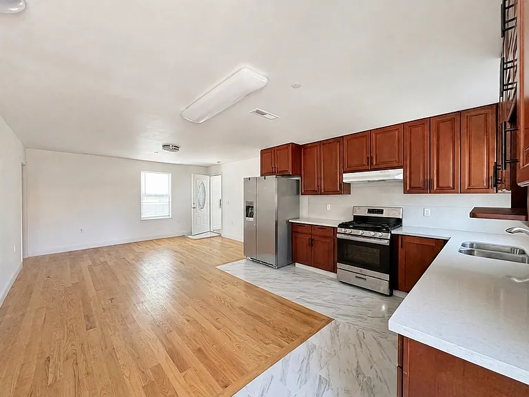 1506 Lincoln Ave #D — Photo 6