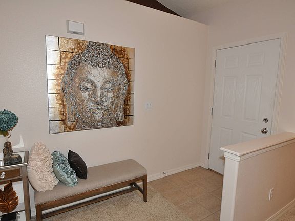 2nd image of 2807 S Highlands Blvd