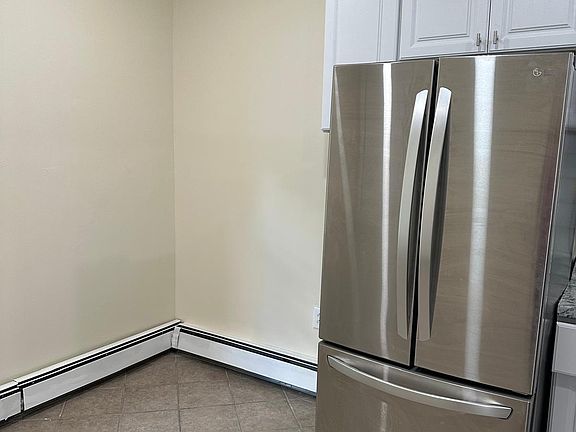 4th image of 478-480 Summer Ave