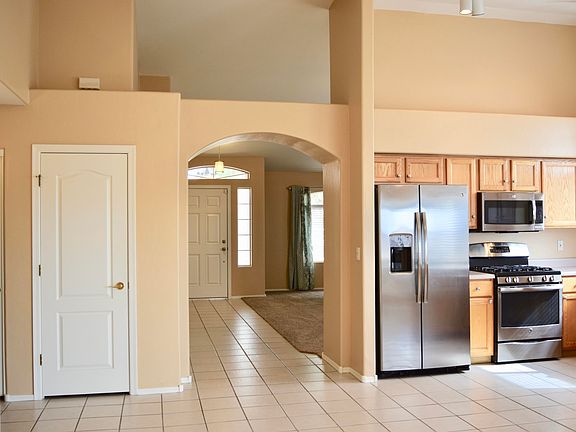 5th image of 3651 W Bellewood Pl