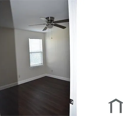 411 Paddock Ln — Photo 21