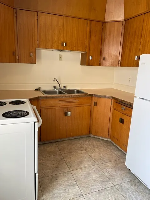 1 bed, $1,100 — Photo 3