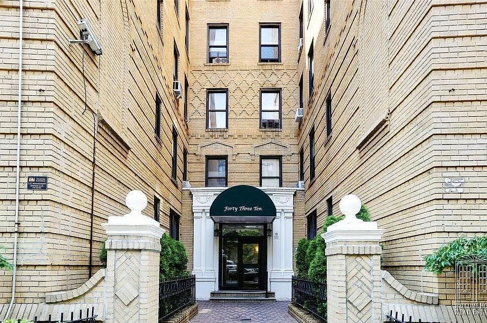 1st image of 4310 44th St APT 3C