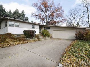 4626 N Lyndale Ter, Peoria, IL