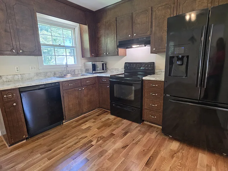 6519 Old Meadow Rd — Photo 8