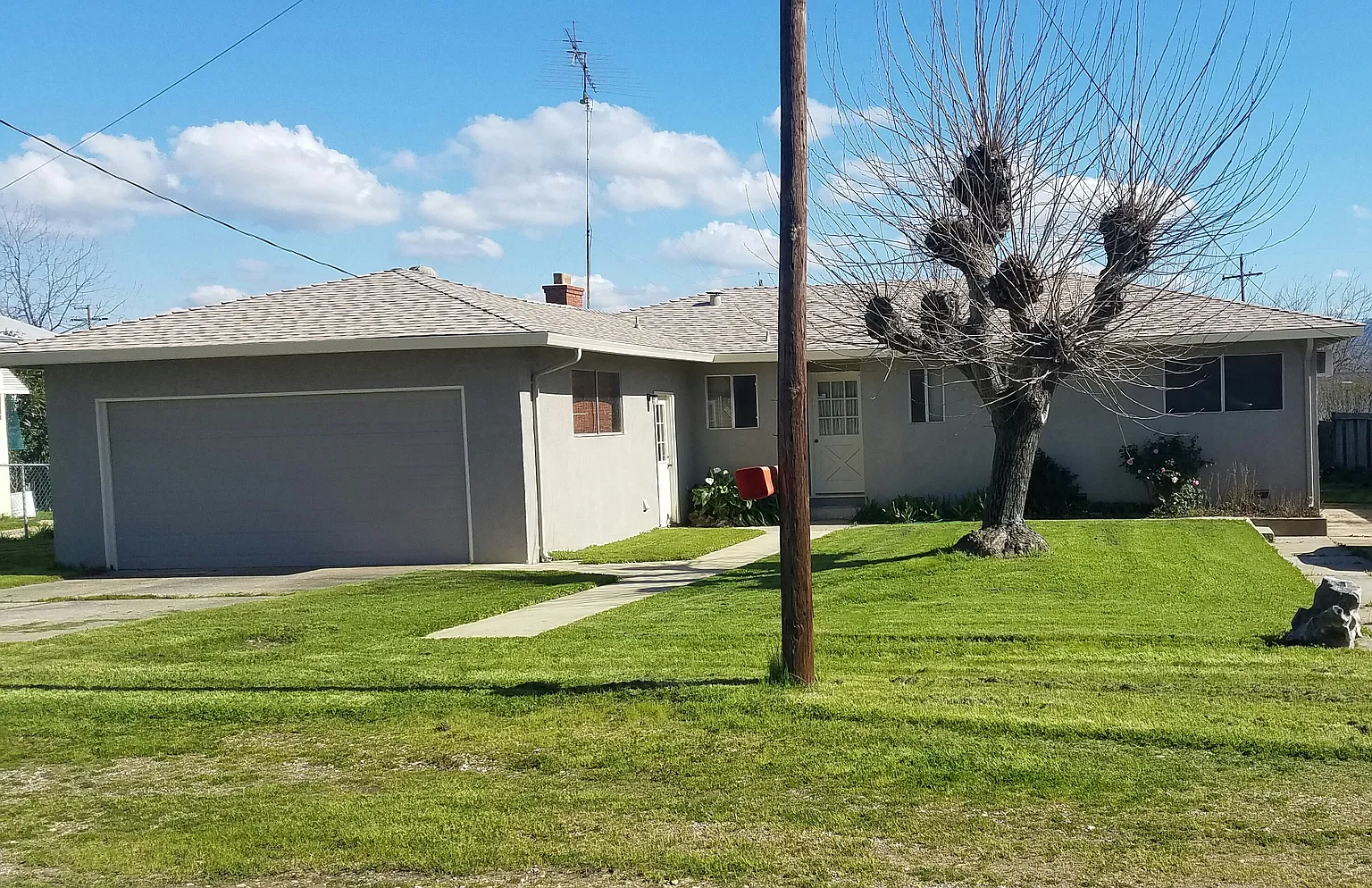 155 Sequoia Ave photo 1