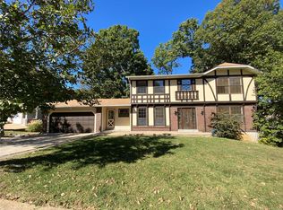 1963 Forest Haven Dr, Imperial, MO 63052