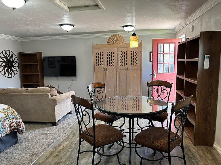 W Kane Dr — Photo 11