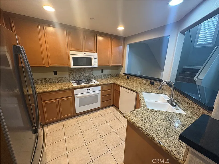 29130 Portland Ct — Photo 6