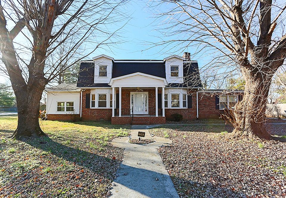 1st image of 2503 Regency Park Dr