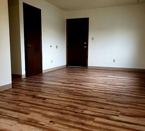 2nd image of 550 S 28th St APT 3