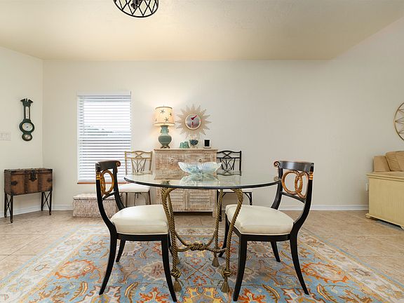 5th image of 3801 Windjammer Ln
