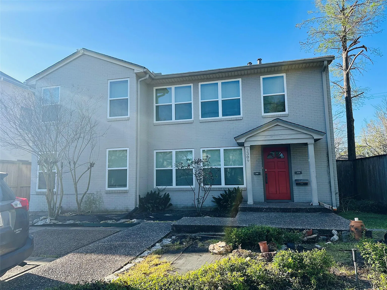 2 bed, 1.5 bath, 1420 sqft, $1,800 — Photo 1