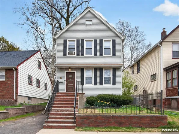 31 5th St, Ridgefield Park, NJ 07660