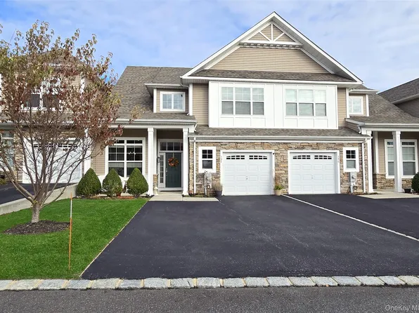 137 Grace Hall Lane, Yaphank, NY 11980